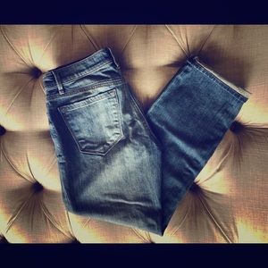 👖LOFT Relaxed Fit Cropped Jeans worn once ❤️